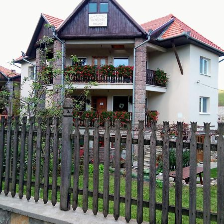 Pensiunea Bordás Panzió Sfântu-Gheorghe Esterno foto