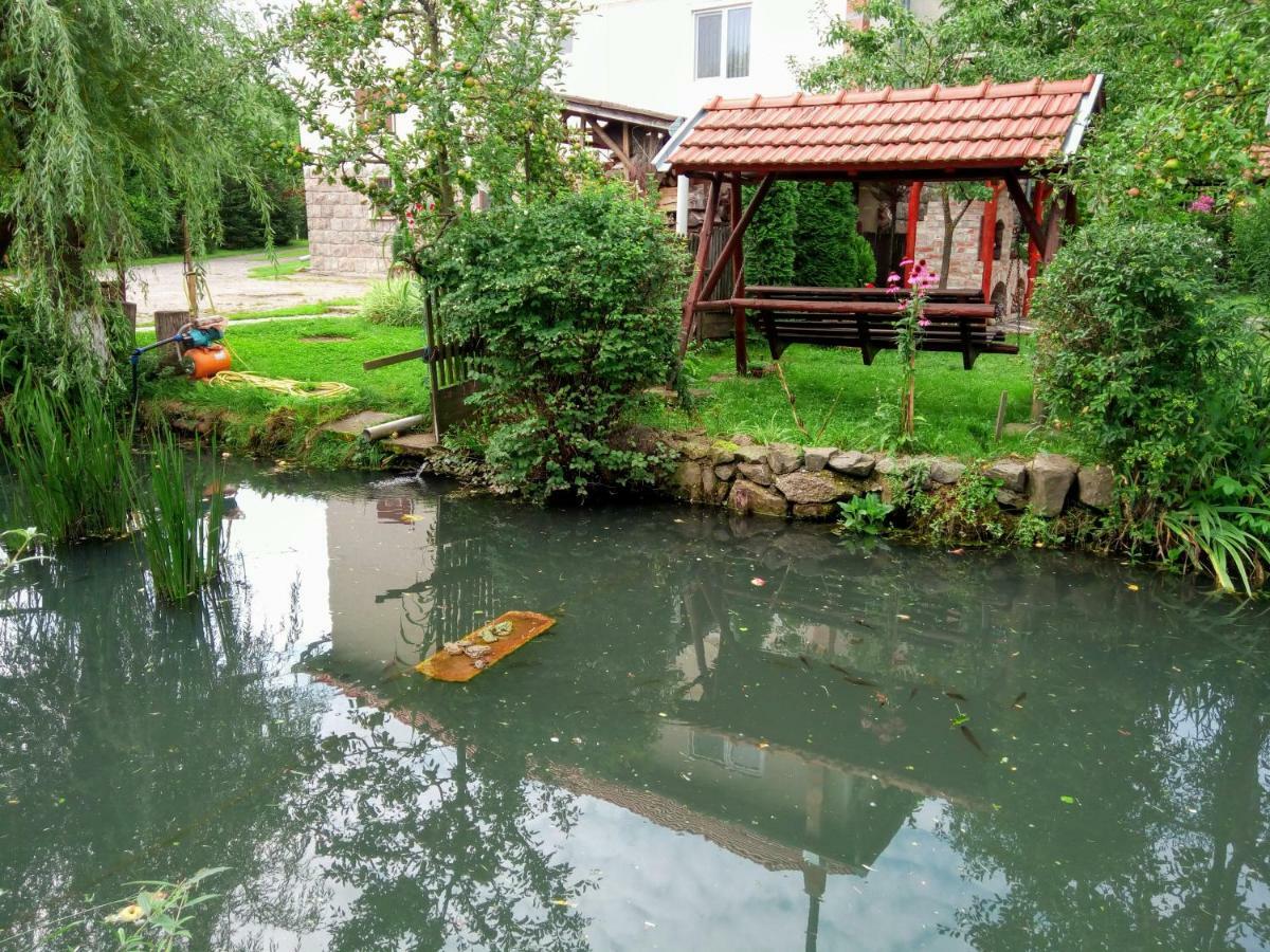 Pensiunea Bordás Panzió Sfântu-Gheorghe Esterno foto